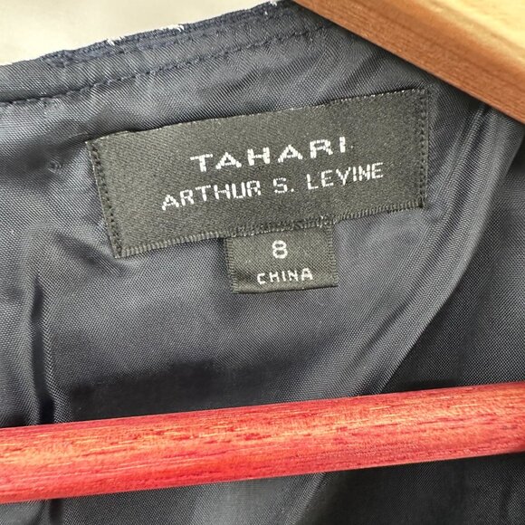 Tahari Arthur S. Levine Sleeveless Sheath Dress Size 8 Navy White Printed Career - Picture 6 of 7